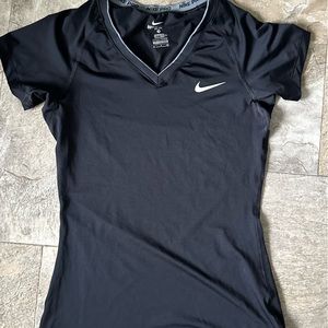 Nike pro black size small